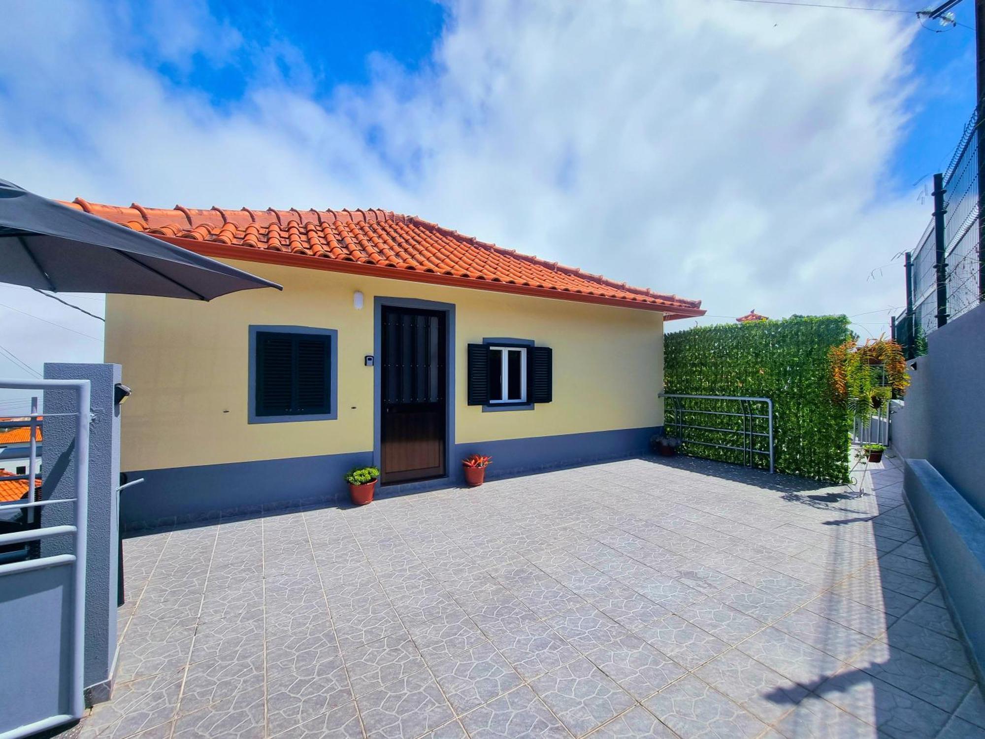 Cozy House In Central Sanatana, Near Top Hiking Trails And Levadas, Pico Ruivo Santana  Exterior photo